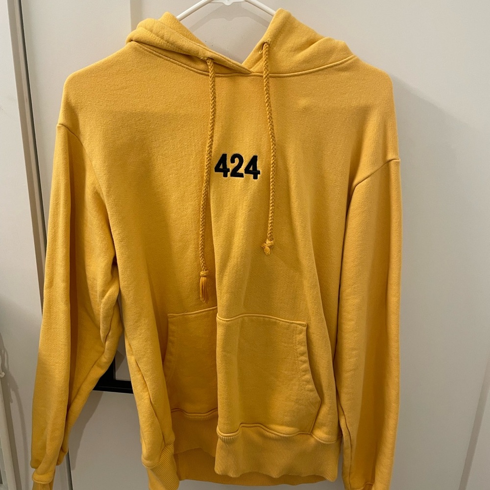 424 hoodie size M
